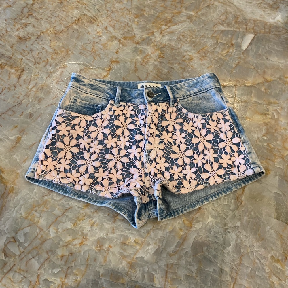 Roxy flower jean shorts